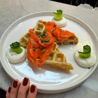 Вафли с пармезаном и лососем - Zanoza Open Bar - готовим еду для современного жителя города